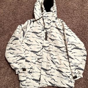 Men's White and Black Camouflage Ski Jacket
